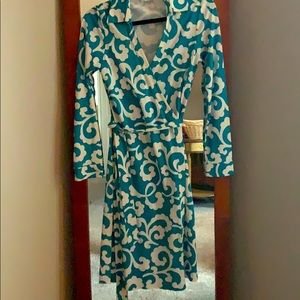 Diane Von Furstenberg long sleeve wrap dress 8